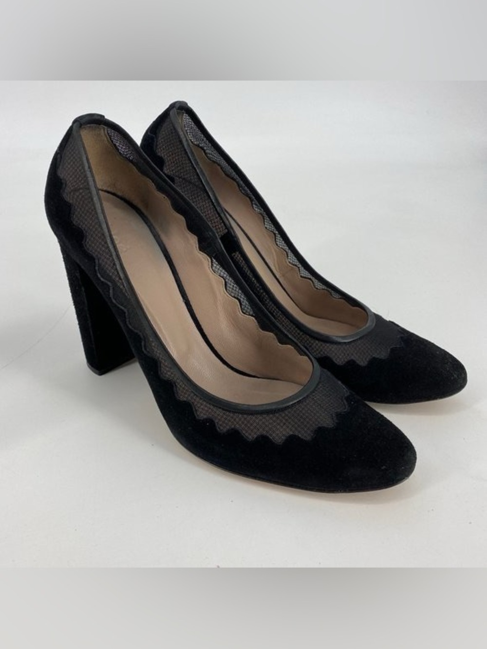Chloé Lauren Soft Black Suede and Mesh Scalloped Wavy Trim Pumps SZ 36